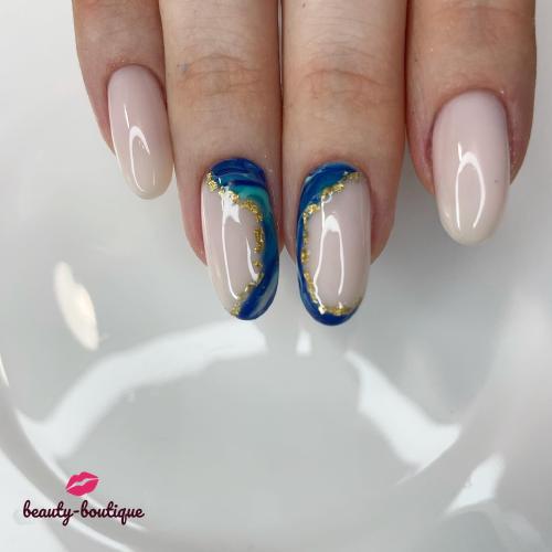 Морские волны и белоснежная кожа, что может быть лучше для свежих эмоций каждого из нас🧜🏻‍♀️