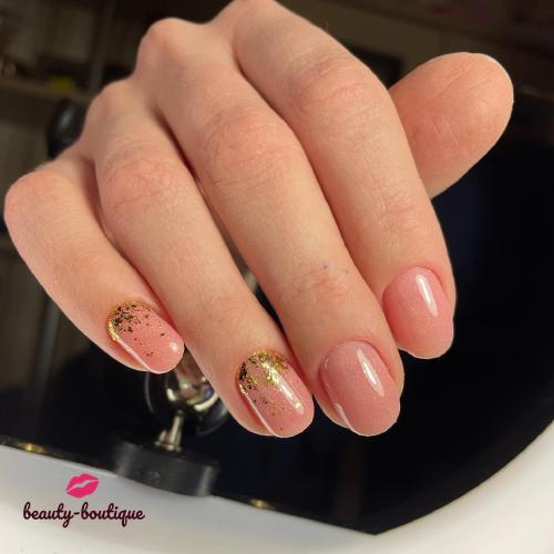 Нежные руки прекрасное дополнение к молодости и свежести женских лет😇#manicure💅